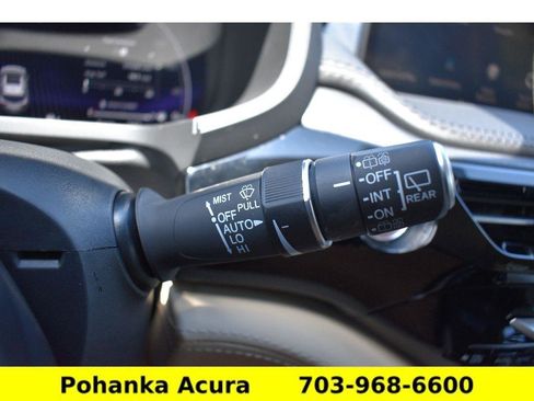 Used 2024 Acura MDX SH-AWD w/ Advance Package image 11