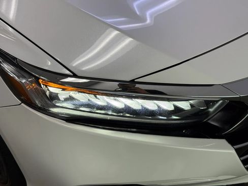 Used 2021 Honda Accord EX image 27