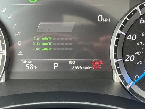 Certified 2025 Toyota Highlander XLE image 25