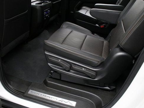 Certified 2021 Chevrolet Suburban High Country image 31