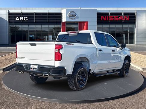 Used 2021 Chevrolet Silverado 1500 LT Trail Boss w/ Convenience Package II image 5