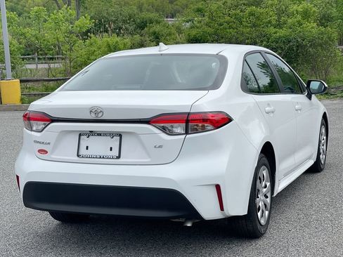 Certified 2025 Toyota Corolla LE FWD image 15
