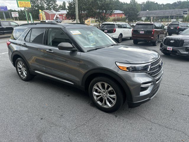 Certified 2023 Ford Explorer XLT w/ Equipment Group 202A RWD image 4