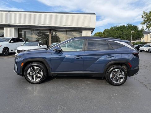 Used 2025 Hyundai Tucson SEL AWD/4WD image 16