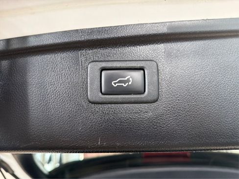 Used 2017 Subaru Outback 2.5i Premium AWD/4WD image 14