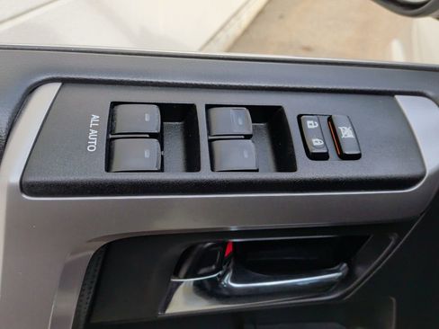 Used 2020 Toyota 4Runner Limited image 16