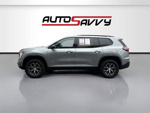 Used 2024 GMC Acadia AT4 w/ Luxury Package image 4