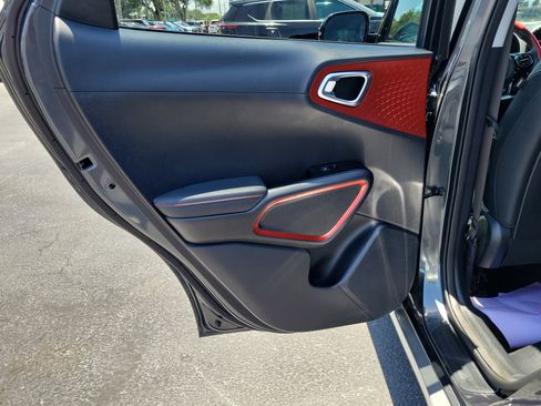 Used 2023 Kia Soul GT-Line FWD image 12