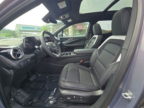 New 2025 Chevrolet Blazer EV LT w/ Super Cruise Package image 7