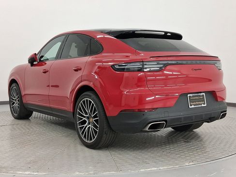Certified 2023 Porsche Cayenne Coupe image 3