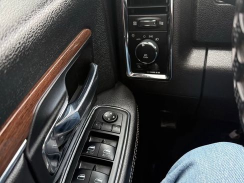 Used 2014 RAM 3500 Laramie AWD/4WD image 21