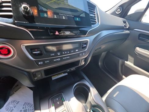 Used 2023 Honda Passport EX-L image 23