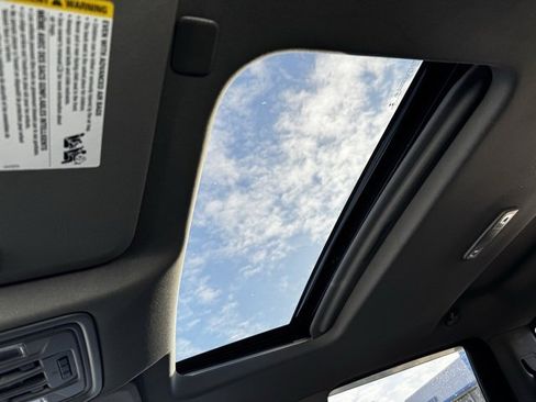 Certified 2022 Chevrolet Silverado 1500 LTZ w/ LTZ Premium Package image 6