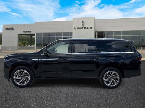 New 2026 Lincoln Navigator L Reserve AWD/4WD image 6