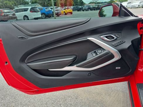 Used 2020 Chevrolet Camaro SS RWD image 14