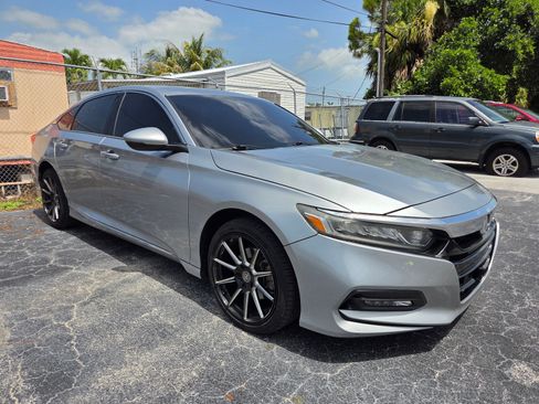Used 2018 Honda Accord EX-L image 2