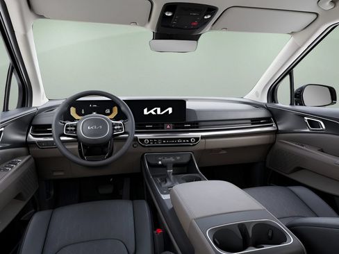 Used 2026 Kia Carnival FWD image 10