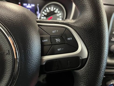 Used 2018 Jeep Compass Sport AWD/4WD image 23