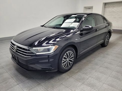 Used 2019 Volkswagen Jetta SEL FWD image 2