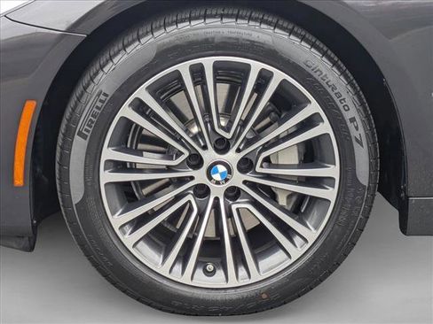 Used 2019 BMW 530i w/ Convenience Package image 24
