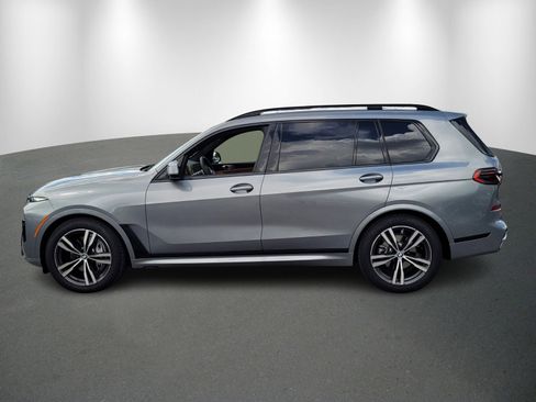 New 2025 BMW X7 xDrive40i w/ M Sport Package image 4