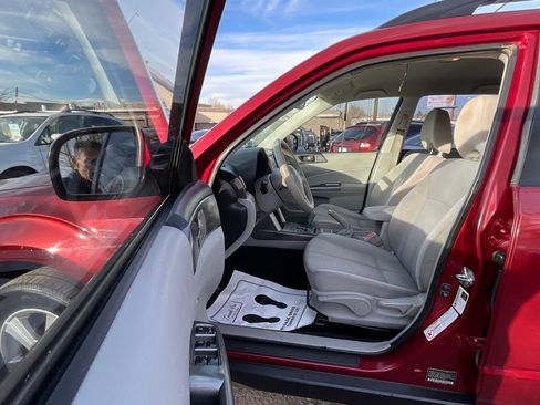 Used 2012 Subaru Forester 2.5X w/ Alloy Wheel Pkg image 17