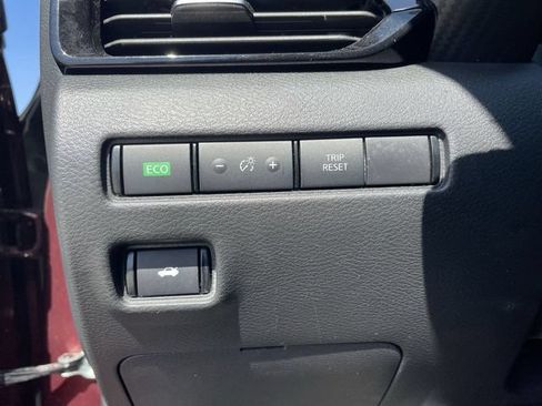 Used 2023 Nissan Sentra SV FWD image 17