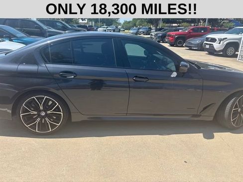 Used 2023 BMW M550i xDrive w/ Executive Package AWD/4WD image 2