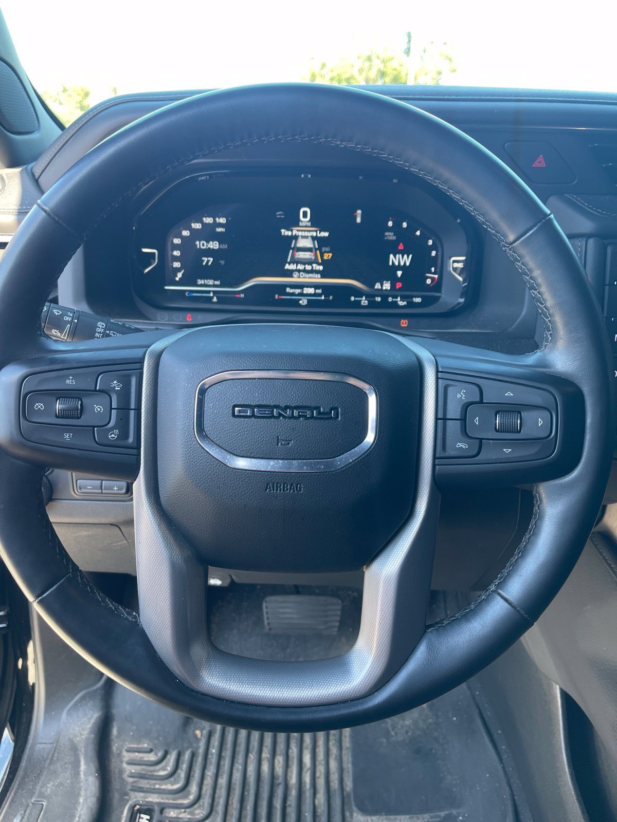 Used 2024 GMC Yukon Denali AWD/4WD image 16