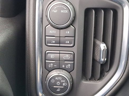 Used 2020 Chevrolet Silverado 1500 LT Trail Boss w/ Midnight Edition image 24