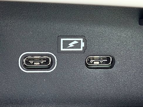 New 2026 Volvo XC40 B5 Plus w/ Protection Package Premier AWD/4WD image 18