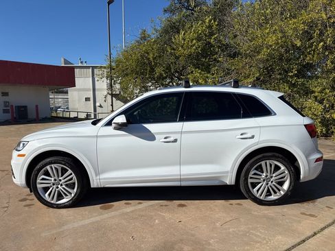 Used 2019 Audi Q5 2.0T Premium Plus w/ Premium Plus Package image 8