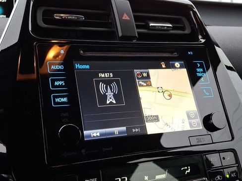 Used 2017 Toyota Prius Prime Plus image 18