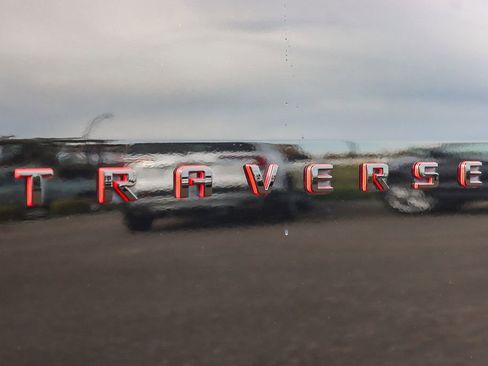 Used 2020 Chevrolet Traverse Premier w/ Redline Edition image 12