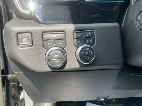 Certified 2023 GMC Sierra 1500 SLT w/ SLT Premium Package image 17