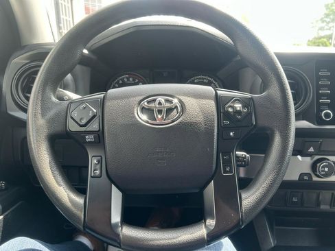 Used 2020 Toyota Tacoma SR RWD image 11