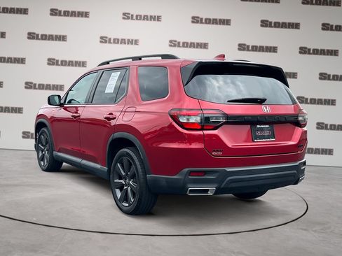 Used 2023 Honda Pilot Sport image 3