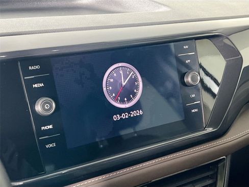 Used 2024 Volkswagen Taos SEL image 13