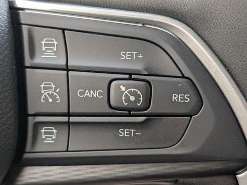 New 2026 Jeep Grand Cherokee Laredo X RWD image 20