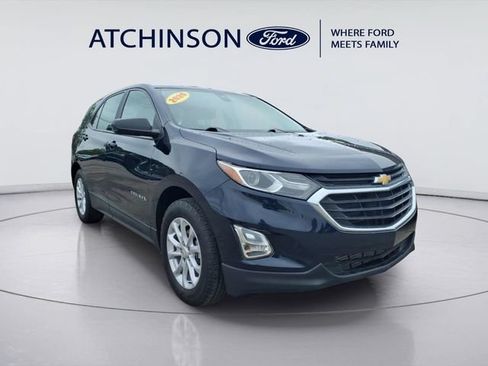 Used 2020 Chevrolet Equinox LS AWD/4WD image 3