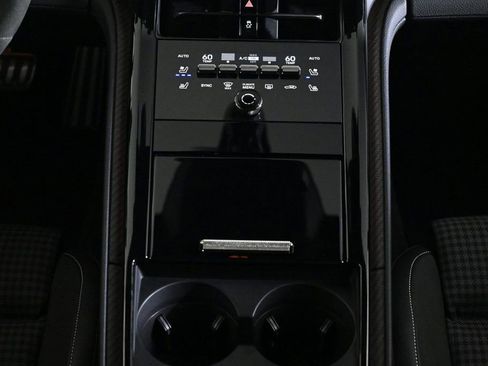 Used 2025 Porsche Panamera Turbo image 16