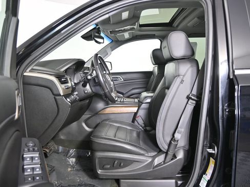 Used 2018 GMC Yukon Denali w/ Denali Ultimate Package AWD/4WD image 22