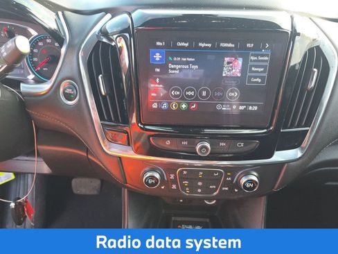 Used 2023 Chevrolet Traverse LT FWD image 9