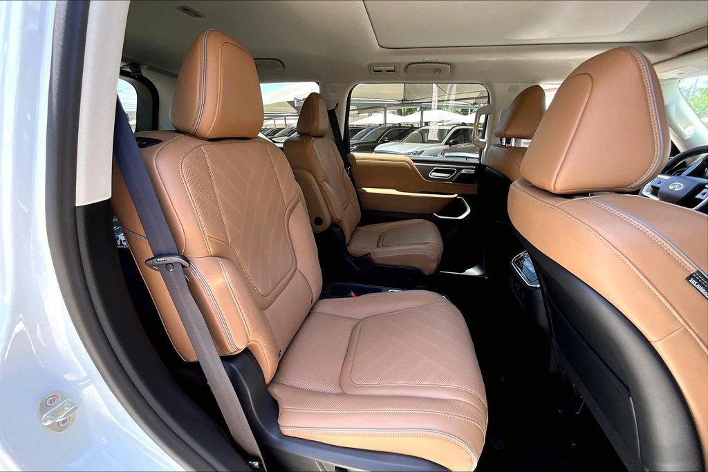 New 2027 INFINITI QX80 Luxe RWD image 22