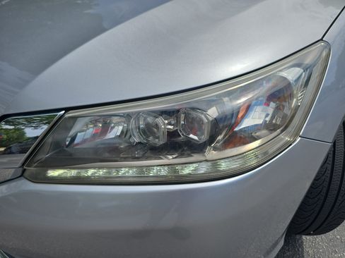 Used 2015 Honda Accord Touring image 29