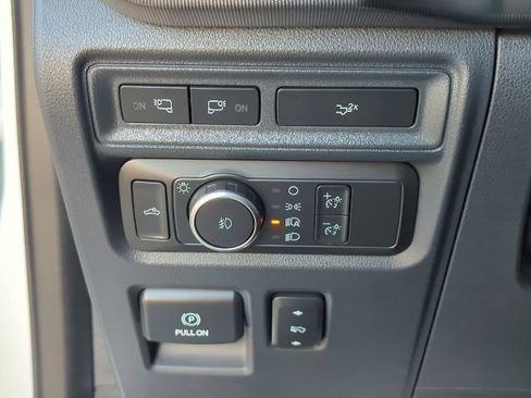 Used 2022 Ford F150 Platinum w/ FX4 Off-Road Package image 14