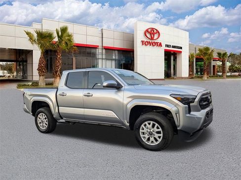 Certified 2024 Toyota Tacoma SR5 image 2