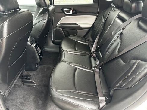 Used 2024 Jeep Compass Limited image 24