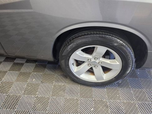 Used 2012 Dodge Challenger SXT RWD image 19
