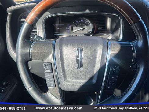 Used 2016 Lincoln Navigator L Reserve image 21